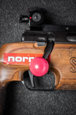 Hevarmskule i Rød/Blå/Svart